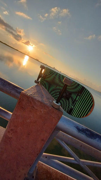 THE KRYPTON COMPLETE. 8” Skateboard Complete by LONGBOARD LIVING X BANG BOARDS